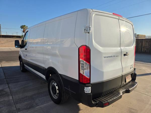 2015 Ford Transit - Photo 3