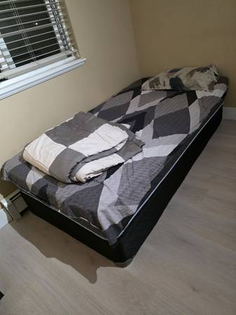 Mattress and boxspring on sale 1