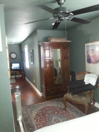 $310 / 1br - Perfect for traveling Professionals (hanford)63777339580291121