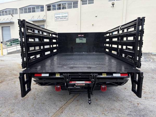 2016 Chevrolet SILVERADO 3500HD DRW - Photo 9