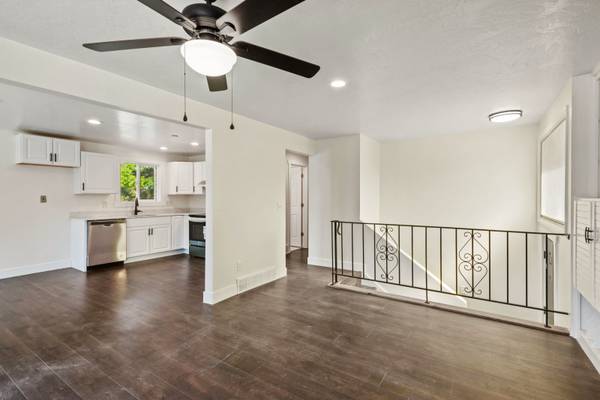$700.00 / 5br - 1758ft2 - HABITACIÓN PRIVADA SOLO PARA HOMBRE SOLTERO EN SANDY UT63670955446529120