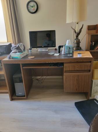 Computer desk 1