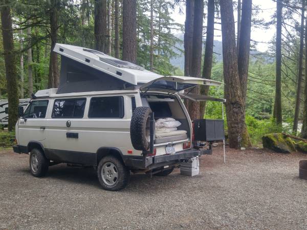 GoWesty Westfalia VW 4WD Syncro totalmente cargado con bloqueos de 3 botones - $49,500 (Seattle)63623171764737124