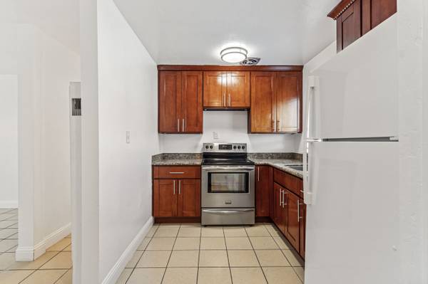$2,695 / 2br - 860ft2 - ⭐TOP FLOOR 2 BEDS/1 BATH/PARKING AND WASHER AND DRYER IN UNIT (berkeley)63682888582785124