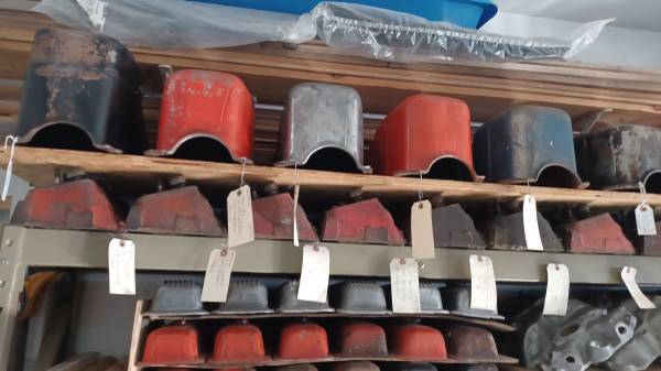 Chevy Corvette blocks 283/302/327/350 Camel hump heads. 1