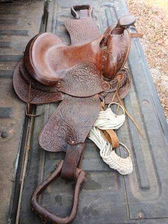 14" saddle &stand 1