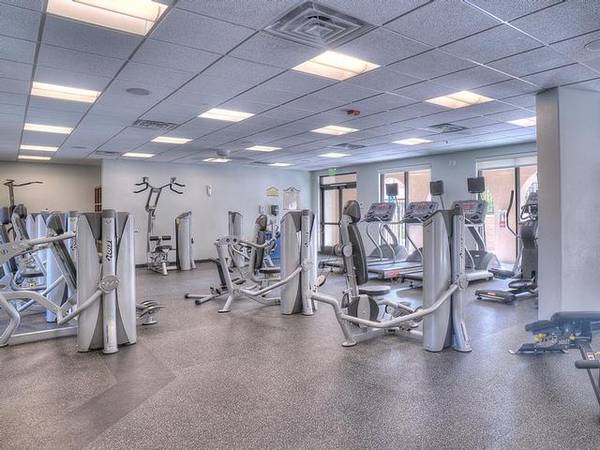 $3,723 / 3br - 1704ft2 - Conference Center, Non-Smoking Buildings Available, Extra Storage (Oceanside, CA)63663888900483121