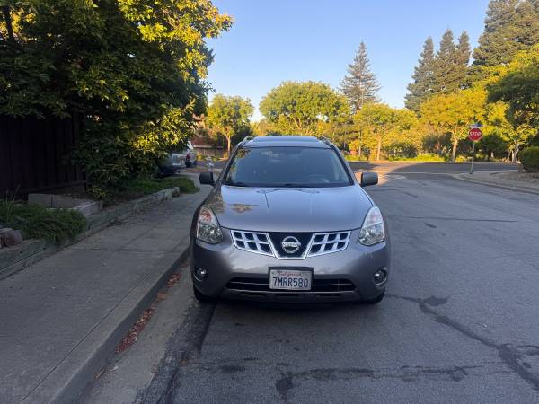 2011 Nissan Rogue SV AWD - $5,600 (palo alto)63617123823745121