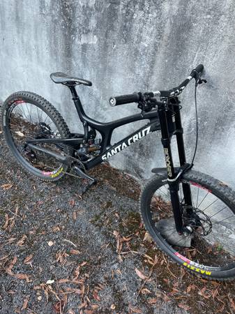 Santa Cruz carbon v10 1