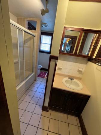 $995 / 1br - 350ft2 - FEMALE roommate FOR PRIVATE  studio some utilities included (LOWELL)63810113247105120