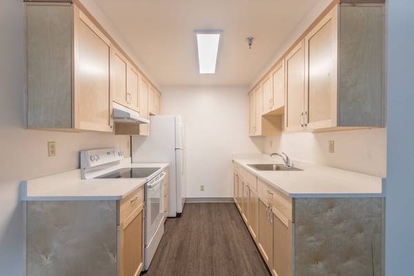 $1,150 / 1br - 590ft2 - One bedroom units reserved for seniors - First Month's Rent Free! (Renton)63659613748355123