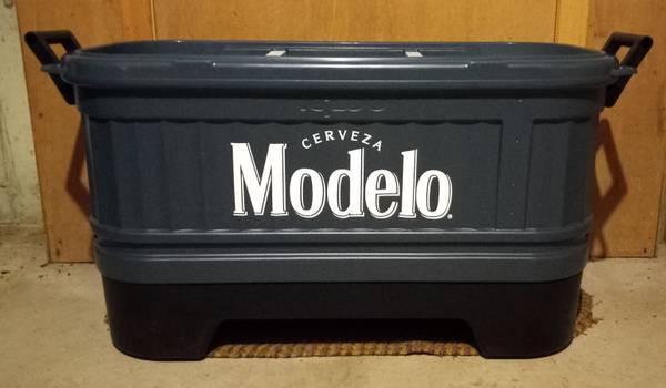 Igloo 125 Qt Rolling Cooler (New) 1