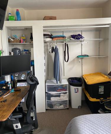 $1,150 One bedroom avail in a 3 beds apart close to Broadway Station/Red line63690793477763121