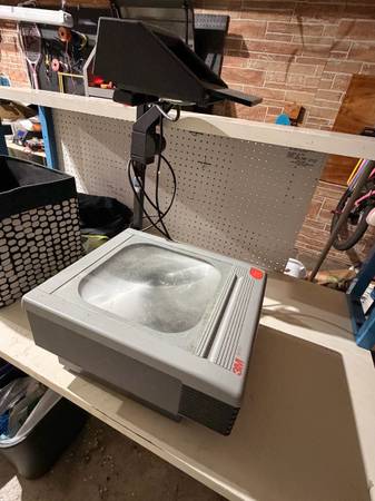 3M overhead projector 1