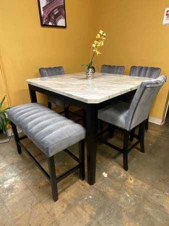 FREE DELIVERY! $0 Down! Counter Height 6 Pieces dining set with Bench 1
