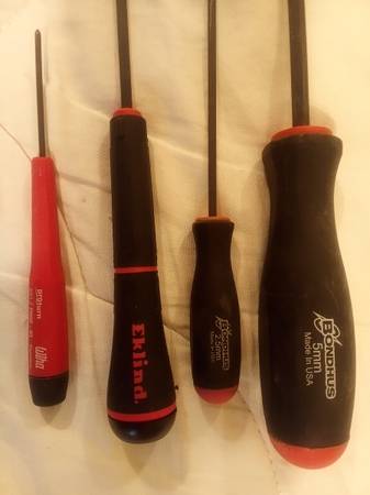 21 Hex Head & Slotted Screwdrivers, Du-Bro, Great Planes ETC - $40 (Ariton)63439479094657123