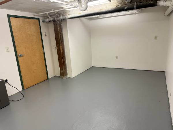 Solo estudios de arte disponibles (Needham)63818351829507121