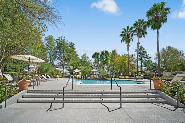 Short Term Leases Available, Built-in Microwave, 2BD 2BA 1