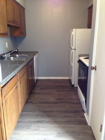 $985 / 1br - 768ft2 - THE VINES - APARTMENTS FOR RENT (Texoma)63656583423617123