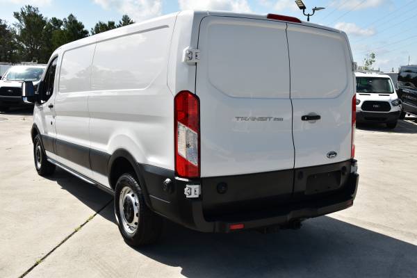 2019 Ford TRANSIT 250 - Photo 5