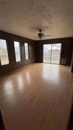 $1025.00 / 3br - 1200ft2 - $1025 -For Rent- 409 Mammoth Cave St. Cave City, KY64018298268545121