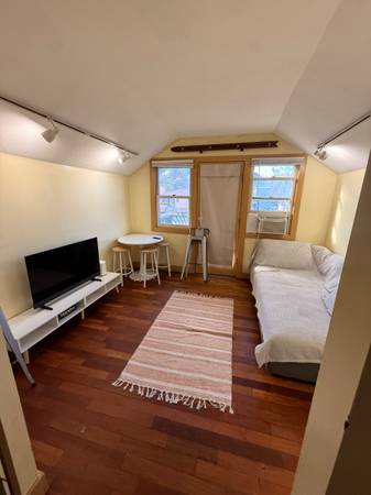 Room Available for Spring 2026 Sublease - Prime Location on the Hill 1