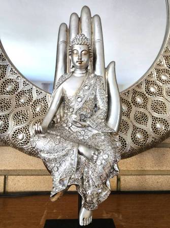 Estatua escultura de arte única de mano de Buda plateada con soporte - $100 (Auburn)63471460674689120