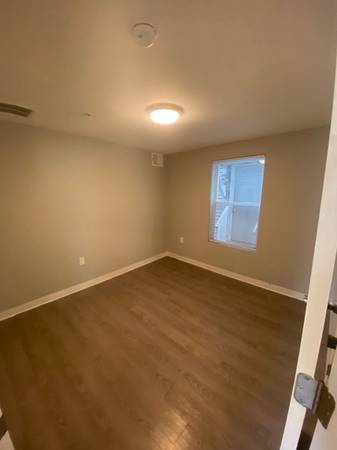 $2,500 / 3br - 3 dormitorios manchester (Manchester)63656245200515124