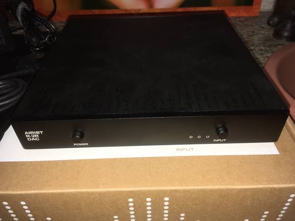 Massdrop Airist Audio R2R DAC 1