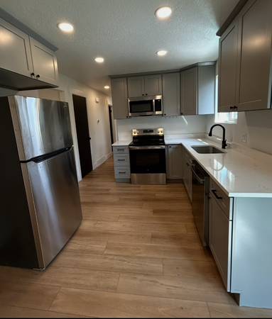 $2700.00 / 4br - 1320ft2 - 3895 W Brixton Rd, Salt Lake City, UT 8412963674363899521124