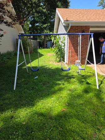 FREE Swing Set 1