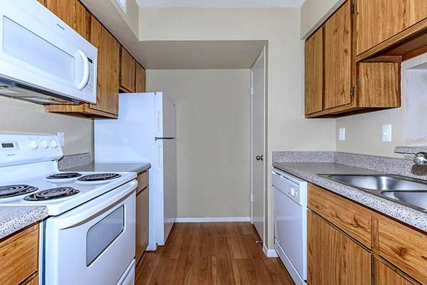 $1,074 / 1br - Nice Quiet Apartments-BROKEN LEASE/EVICTION OK! (Lake Houston/ Kingwood)63906680100483121
