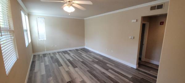 $1775.00 / 1br - 846ft2 - Beautiful 1bd condo in Westlake Villas with attached garage64043835996803123