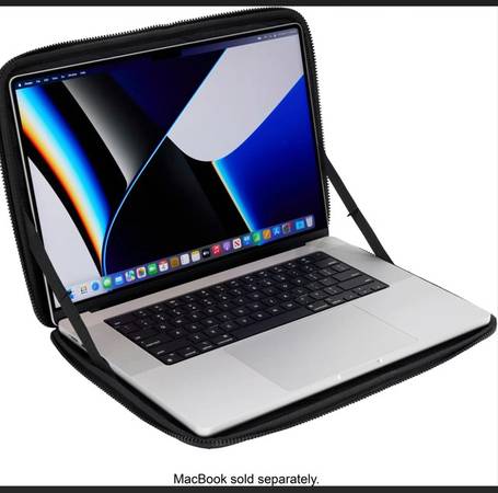 Thule Gauntlet MacBook PC Sleeve Case 16" Black - $50 (Bellevue)63470644610945122