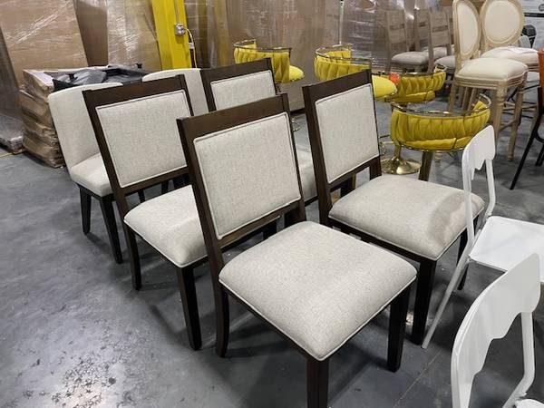(Set of 4) Graige Pale Gray/Beige and Walnut Fabric Dining Chairs 1
