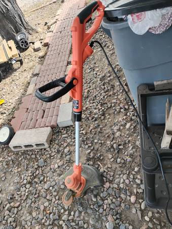 Corded Weedwacker/ String Trimmer/ Edger 1