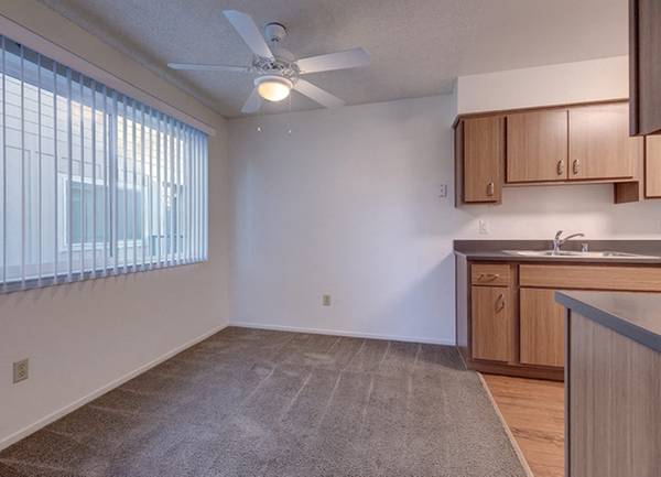 $1,794 / 1hab - 644ft2 - Electrodomésticos renovados, admitimos mascotas, ventilador de techo (401 W. Pine Ave, Lompoc, CA)63663871608833122