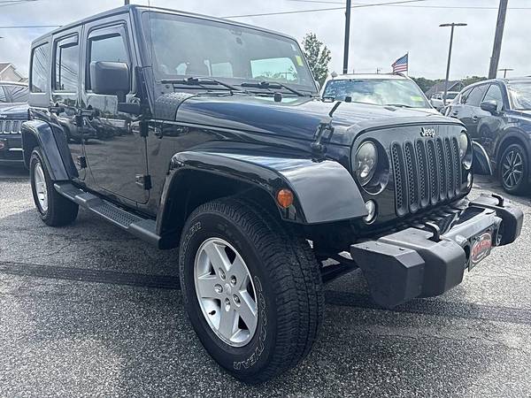 2014 Jeep Wrangler Unlimited Edición Freedom 4x4 SUV de 4 puertas - $13995.0063438492250883121