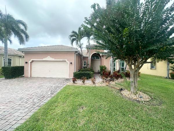 $2500.00 / 3br - 1766ft2 - 3/2 Fully Furnished Single Family Home63838121796225120