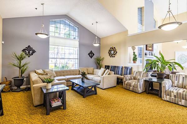 $2,450 / 1br - 701ft2 - Range, Swimming Pool, Laundry (danville / san ramon)63851971552387120