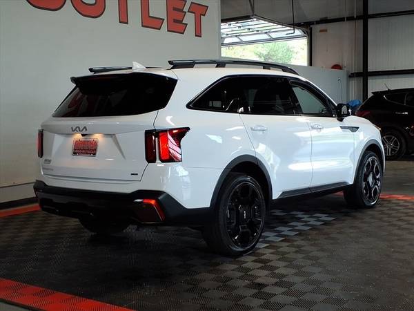 2024 Kia Sorento X-Line EX photo 4