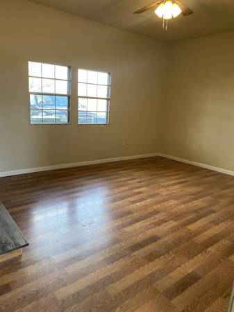 $1,725 / 1br - 750ft2 - 1 bedroom apartments in downtown Taos available in October (Taos)63806193790083124