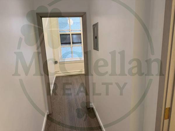 $1,500 / 400ft2 - Quaint Office in Koreatown – Perfect for a Small/Growing Business (Chelsea)64212276717442120