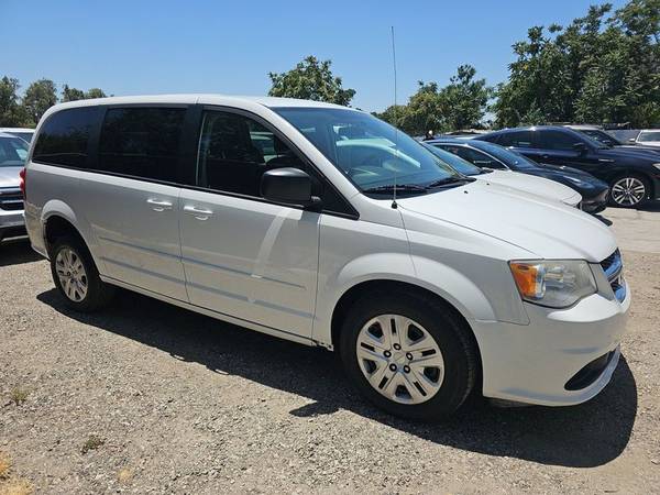 2015 *Dodge* *Grand* *Caravan* *Handicap* silla de ruedas entrada trasera - $19,900 (Dodge Grand Caravan)63624956953729123