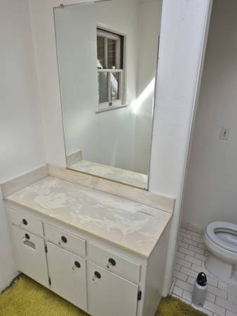 FLASH SALE!!!! 43.5” Bath Cabinet $30 & mirror 1