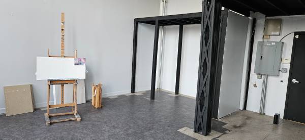 $600 / 400ft2 - Artist's Studio  AMFAB 1069 Ct. Ave. Bridgeport Ct. (Bridgeport Ct.)63886655576451124