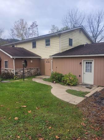 $900 / 1br - 706ft2 - Apartment near Lake Raystown (Huntingdon Pa)64048766862722121