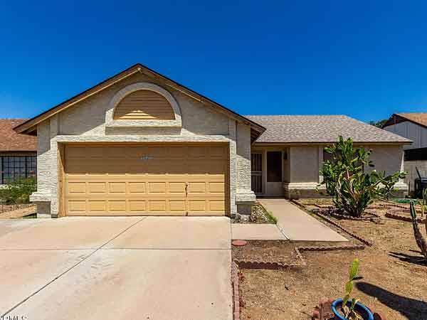 $800 / 2br - Freshly updated 2/bed  2/bath home (Phoenix, AZ)64047708598146120