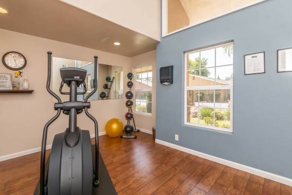 $1,375 / 1br - 700ft2 - 🌞1 BED 1 BATH AVAILABLE SOON! APPLY TODAY!🌞 (DONT MISS IT! APPLY TODAY!)63798509557635122