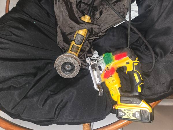 Corded angle grinder and battery powered jigsaw 1